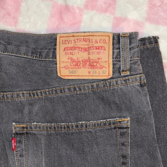 Vintage Levi’s 569 back gray denim jeans - Picture 3 of 12
